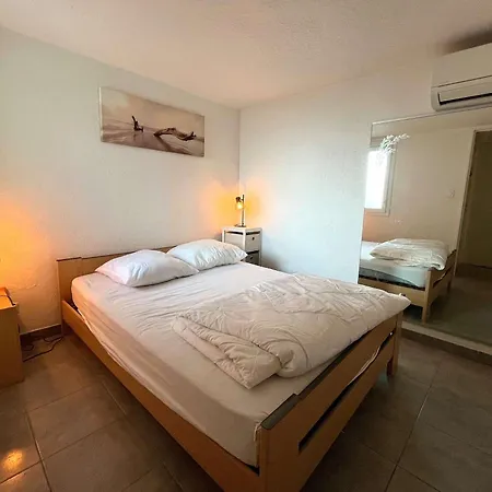 Mezzanine Climatisé Pour 5 Avec Parking, à 800m De La - Fr-1-607-238 * Agde
